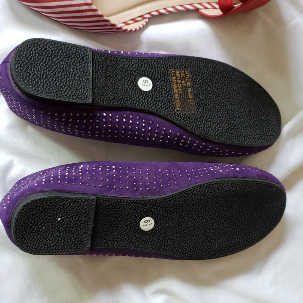 Shoes - Picture 2 of 4